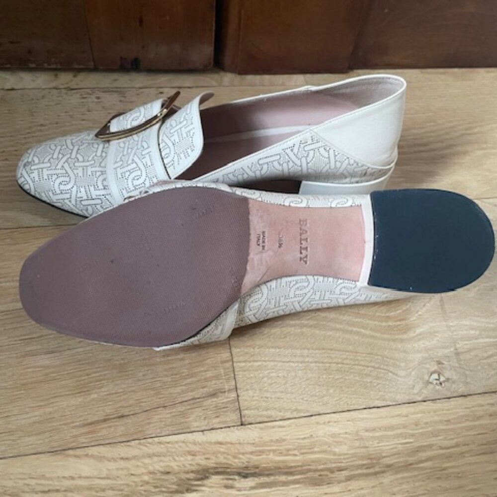 Bally Leather Pumps - Picture 3 of 3
